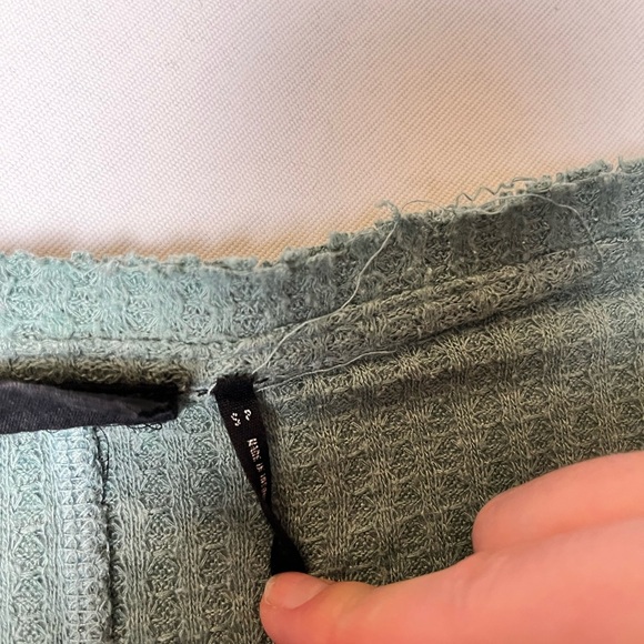 Urban outfitters sage green waffle knit long sleeve - Picture 5 of 5